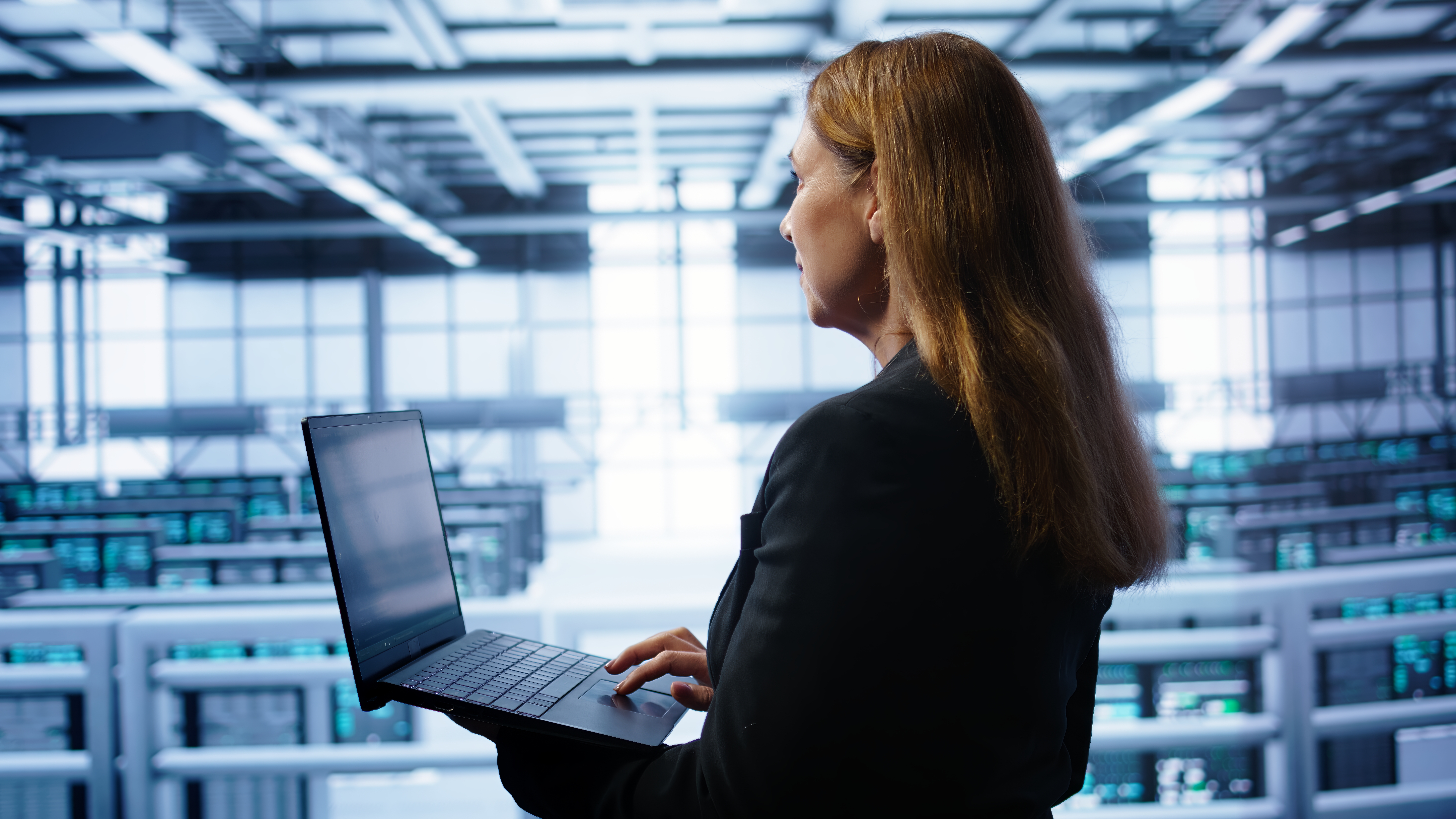 Balina Computer ekibini ve Kuzey Kıbrıs’ı temsil eden görsel